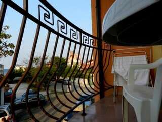 Отель Семеен хотел Денз Черноморец Двухместный номер с 1 кроватью и балконом-14